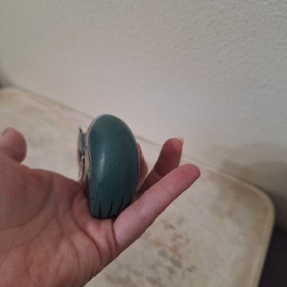 Vintage hand painted Laurel Burch laying cat wood figurine folk art - Picture 4 of 5